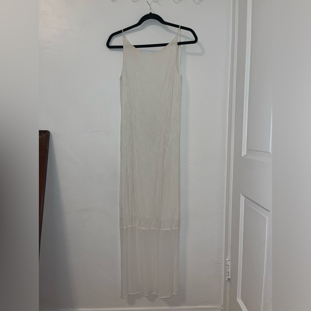 Long White “The White House” Dress Size Small